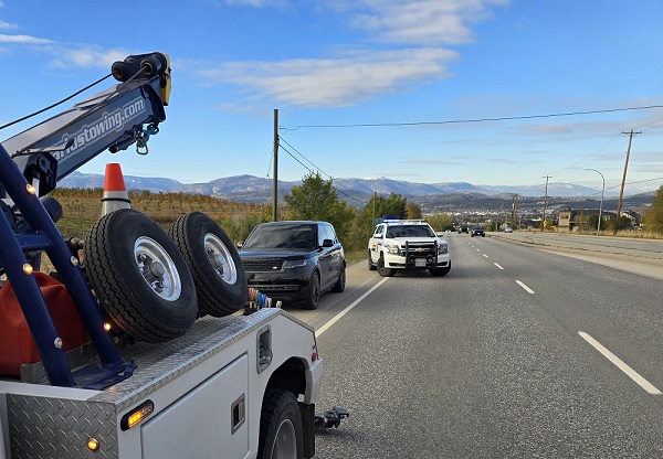 A Range Rover is towed in Kelowna after getting stopped for excessive speed in Kelowna.