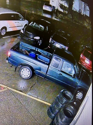 blue pick up associated to theft of tires