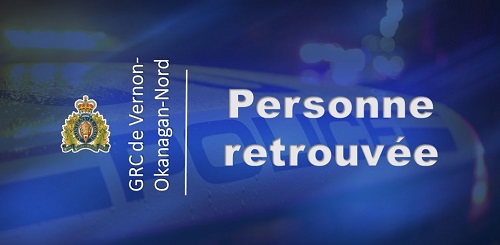 image d&rsquo;archive, fond bleu avec le mot Retrouv&eacute;(e)  