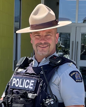 Cst. mark Hall